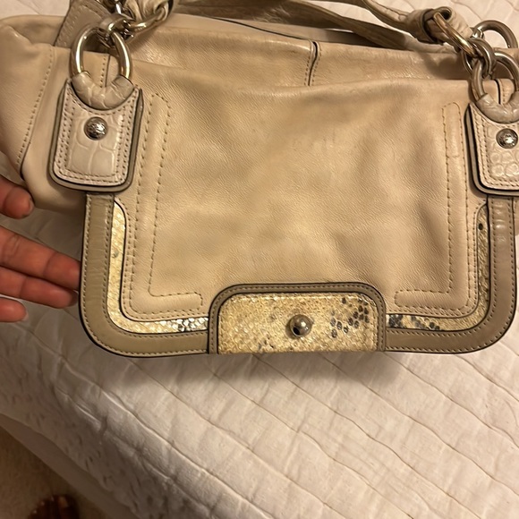Cream Coach Kristen Purse - Authentic - Picture 9 of 15